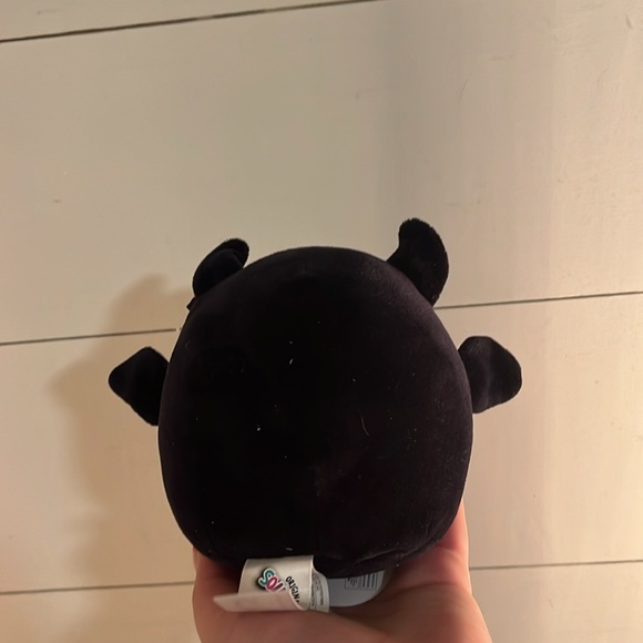 Emily, the bat squish mellow - Picture 3 of 6